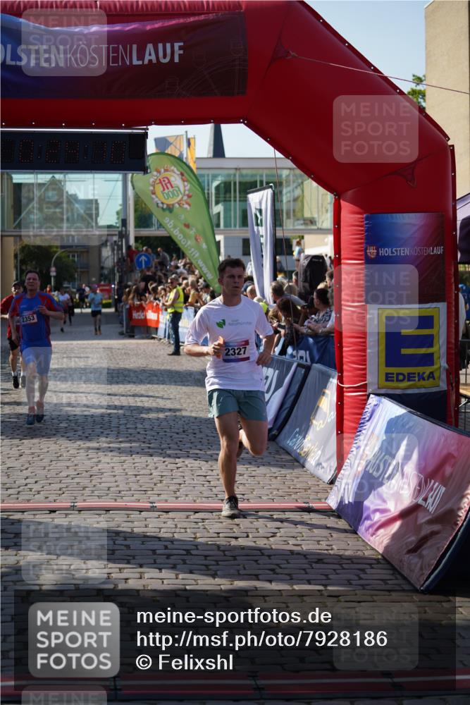 13.06.2025 - Holstenköstenlauf Felixshl http://msf.ph/oto/7928186 13.06.2025 17:54:11 Laufen 2327, 2353, 2898, 3823, 3893 meine-sportfotos.de