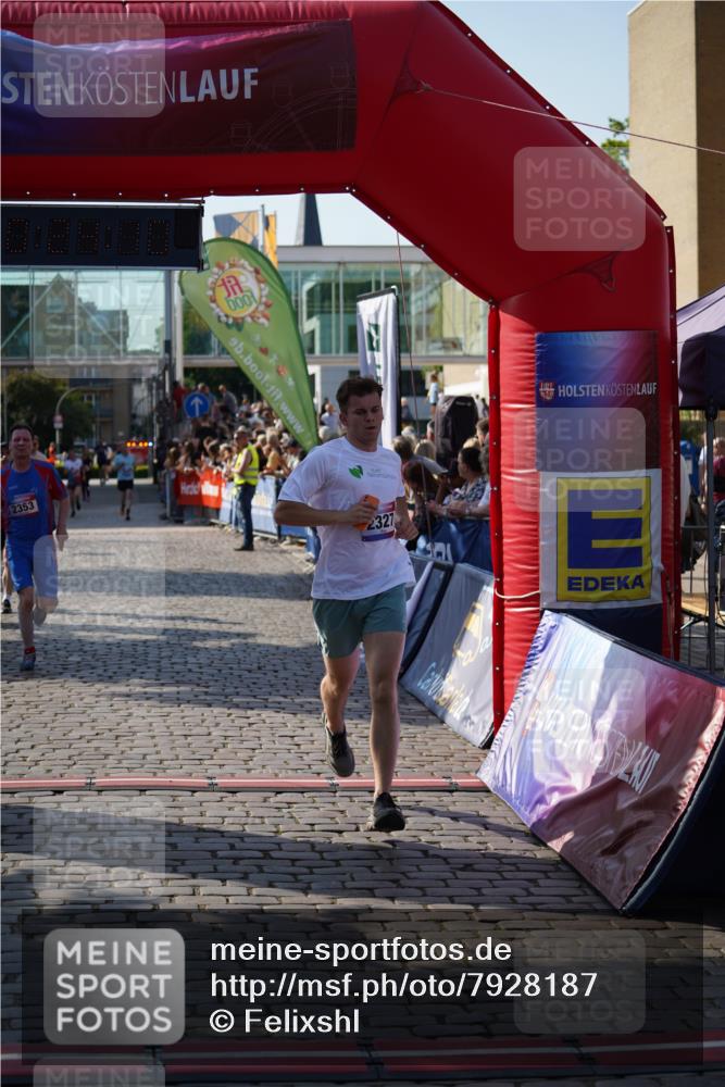 13.06.2025 - Holstenköstenlauf Felixshl http://msf.ph/oto/7928187 13.06.2025 17:54:11 Laufen 2327, 2353, 2898, 3823, 3893 meine-sportfotos.de