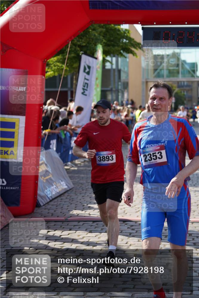13.06.2025 - Holstenköstenlauf Felixshl http://msf.ph/oto/7928198 13.06.2025 17:54:14 Laufen 2154, 2327, 2353, 3099, 3774, 3823, 3893 meine-sportfotos.de