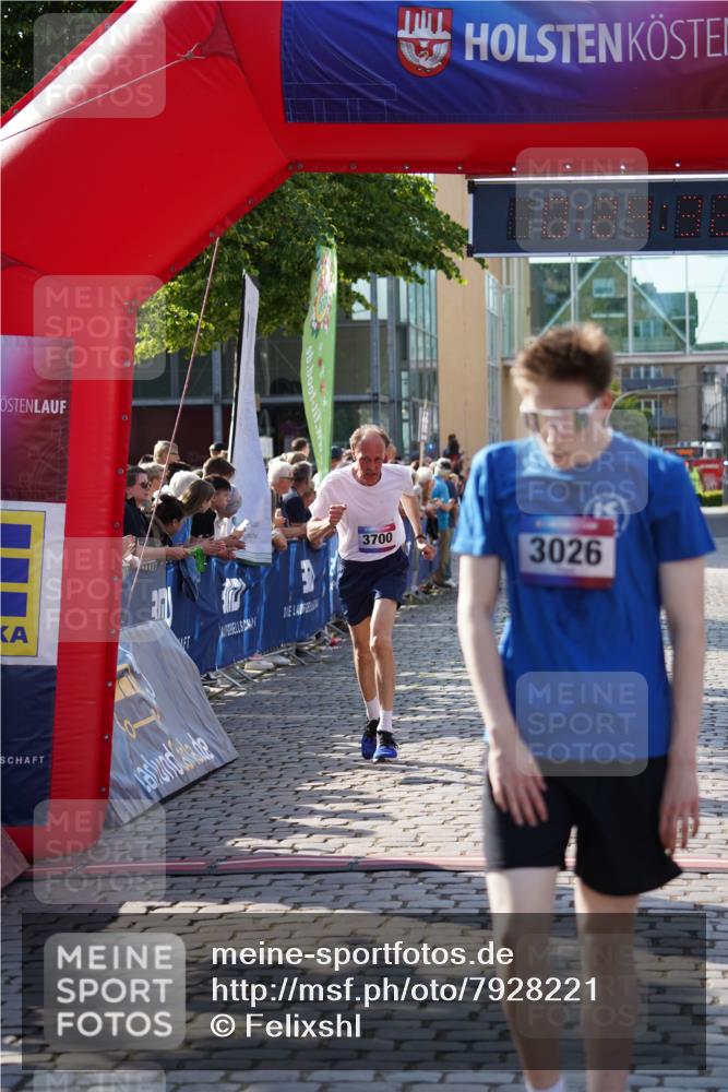 13.06.2025 - Holstenköstenlauf Felixshl http://msf.ph/oto/7928221 13.06.2025 17:54:33 Laufen 3026, 3700 meine-sportfotos.de