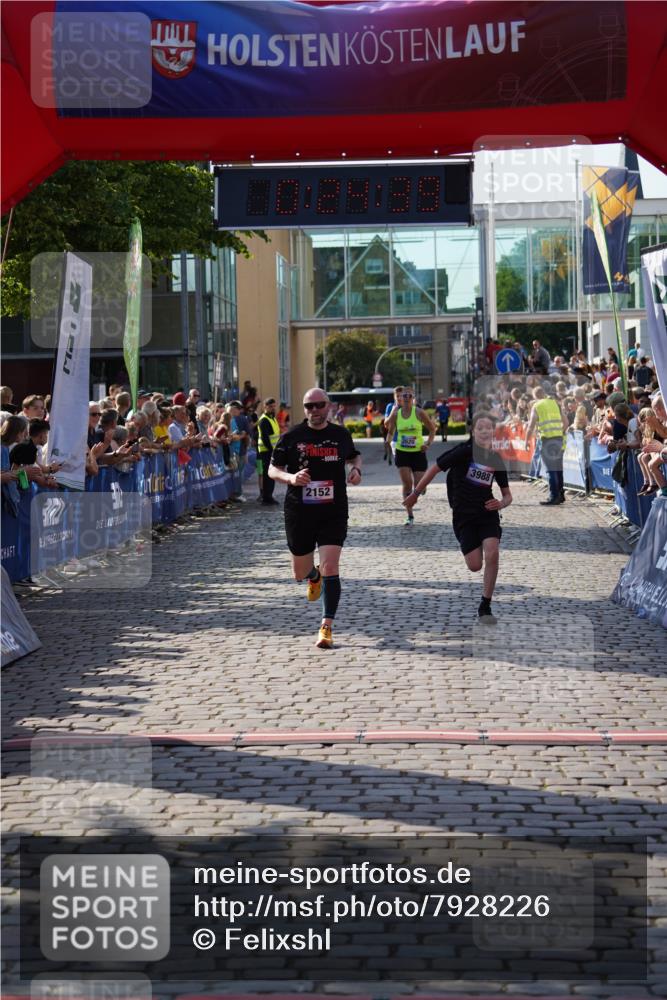 13.06.2025 - Holstenköstenlauf Felixshl http://msf.ph/oto/7928226 13.06.2025 17:54:40 Laufen 2152, 2620, 2979, 3245, 3988 meine-sportfotos.de