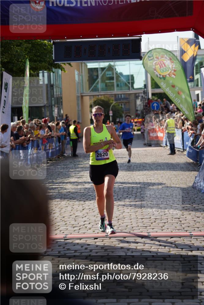 13.06.2025 - Holstenköstenlauf Felixshl http://msf.ph/oto/7928236 13.06.2025 17:54:45 Laufen 2152, 2620, 2893, 2979, 3245, 3988 meine-sportfotos.de