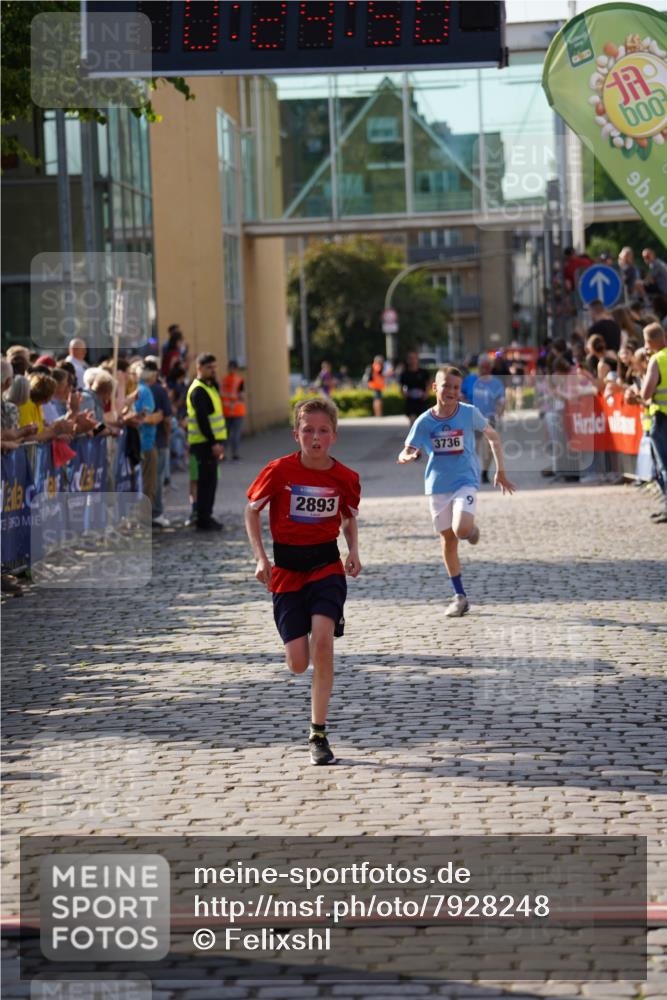 13.06.2025 - Holstenköstenlauf Felixshl http://msf.ph/oto/7928248 13.06.2025 17:54:51 Laufen 2893, 2979, 3736 meine-sportfotos.de