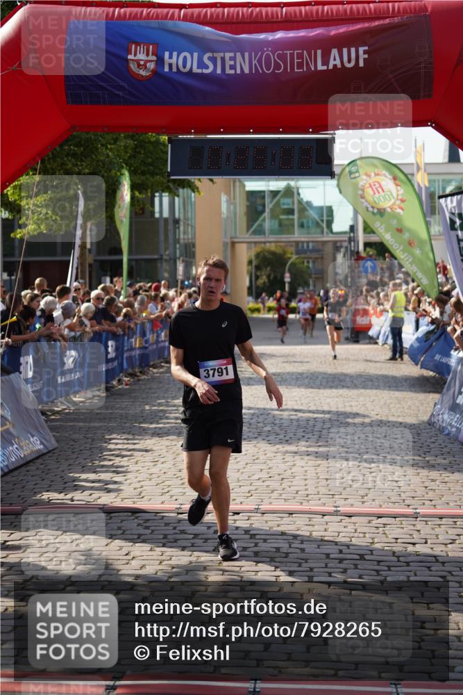 13.06.2025 - Holstenköstenlauf Felixshl http://msf.ph/oto/7928265 13.06.2025 17:55:04 Laufen 2057, 2173, 2421, 3791, 3813, 3931 meine-sportfotos.de