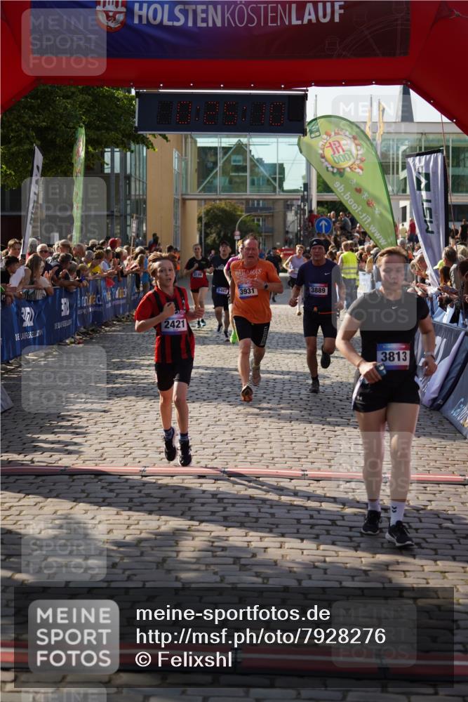 13.06.2025 - Holstenköstenlauf Felixshl http://msf.ph/oto/7928276 13.06.2025 17:55:11 Laufen 2057, 2421, 2462, 2744, 3199, 3642, 3775, 3813, 3889, 3931 meine-sportfotos.de