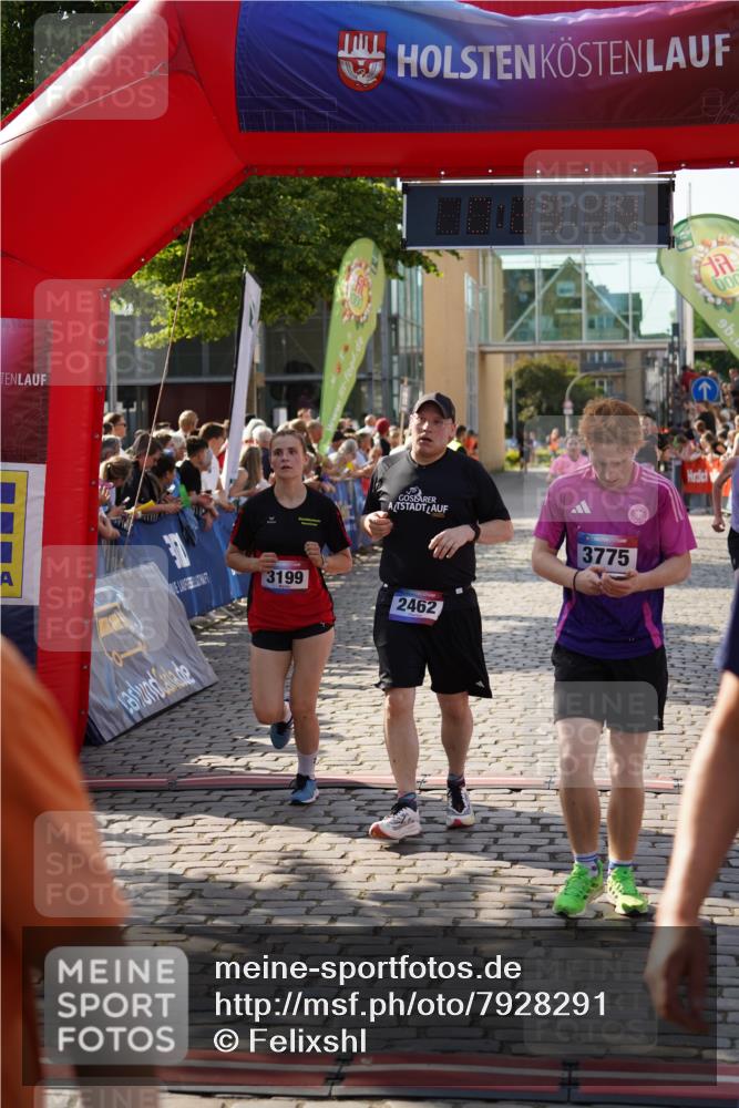 13.06.2025 - Holstenköstenlauf Felixshl http://msf.ph/oto/7928291 13.06.2025 17:55:15 Laufen 2355, 2421, 2462, 2675, 2744, 2981, 3199, 3642, 3775, 3889, 3931 meine-sportfotos.de