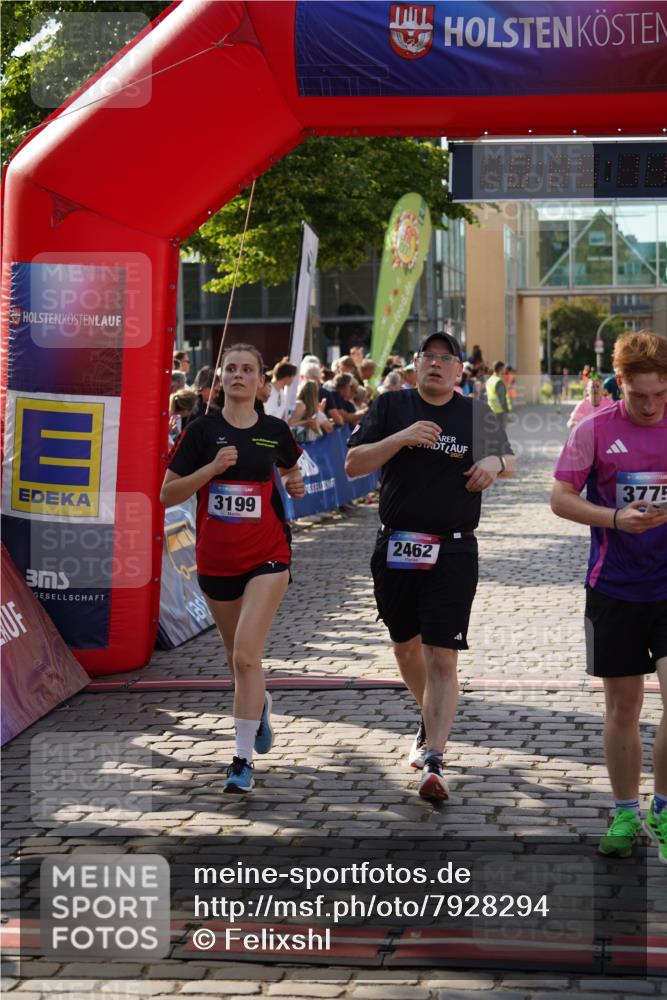 13.06.2025 - Holstenköstenlauf Felixshl http://msf.ph/oto/7928294 13.06.2025 17:55:16 Laufen 2355, 2462, 2675, 2744, 2981, 3199, 3642, 3775, 3889, 3931 meine-sportfotos.de
