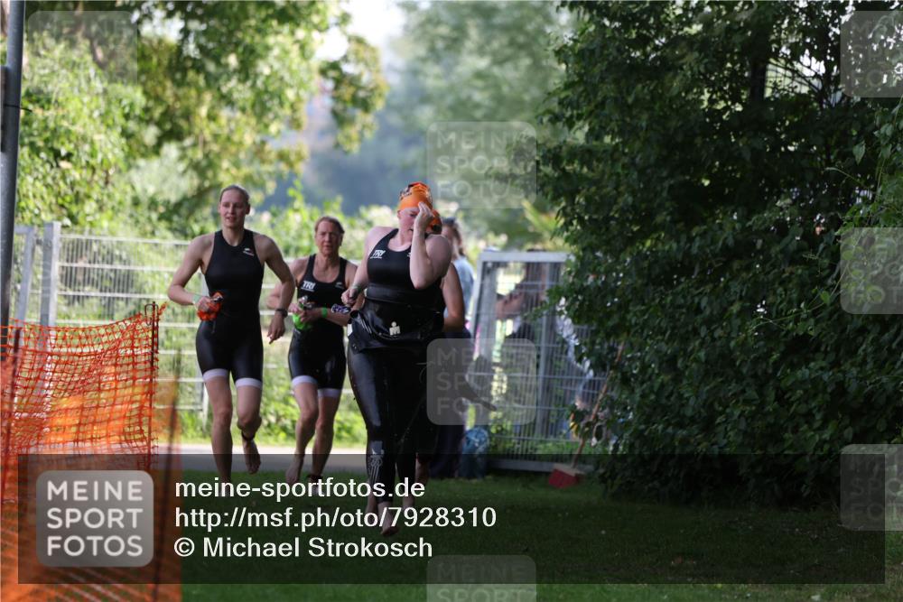 15.06.2025 - 7 Türme Triathlon Michael Strokosch http://msf.ph/oto/7928310 15.06.2025 09:15:30 Schwimmen 86, 97, 98, 99, 100 meine-sportfotos.de