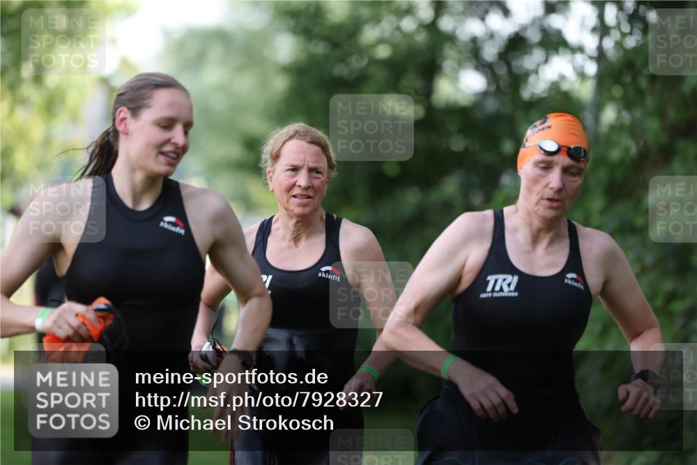15.06.2025 - 7 Türme Triathlon Michael Strokosch http://msf.ph/oto/7928327 15.06.2025 09:15:36 Schwimmen 86, 97, 98, 99, 100 meine-sportfotos.de