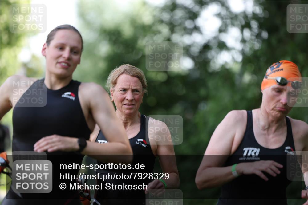 15.06.2025 - 7 Türme Triathlon Michael Strokosch http://msf.ph/oto/7928329 15.06.2025 09:15:37 Schwimmen 86, 97, 98, 99, 100 meine-sportfotos.de