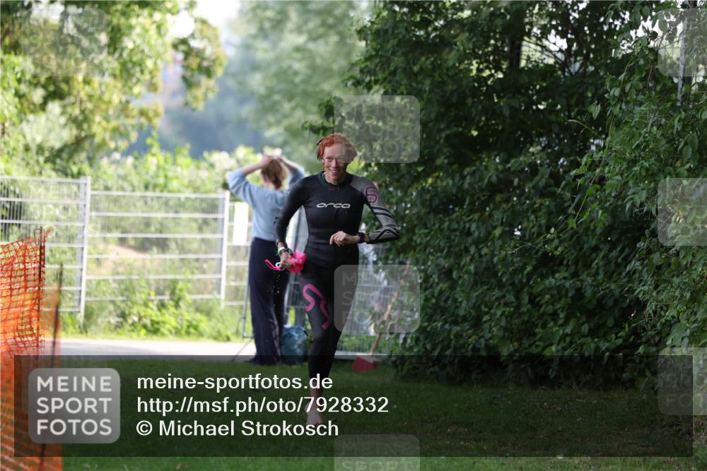 15.06.2025 - 7 Türme Triathlon Michael Strokosch http://msf.ph/oto/7928332 15.06.2025 09:15:39 Schwimmen 86, 97, 98, 99, 100 meine-sportfotos.de