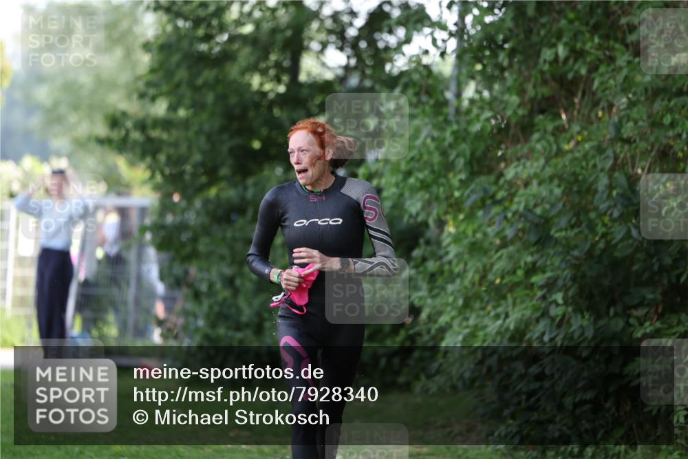 15.06.2025 - 7 Türme Triathlon Michael Strokosch http://msf.ph/oto/7928340 15.06.2025 09:15:41 Schwimmen 86, 97, 98, 99, 100 meine-sportfotos.de