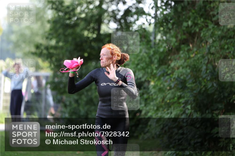 15.06.2025 - 7 Türme Triathlon Michael Strokosch http://msf.ph/oto/7928342 15.06.2025 09:15:42 Schwimmen 86, 97, 98, 99, 100 meine-sportfotos.de