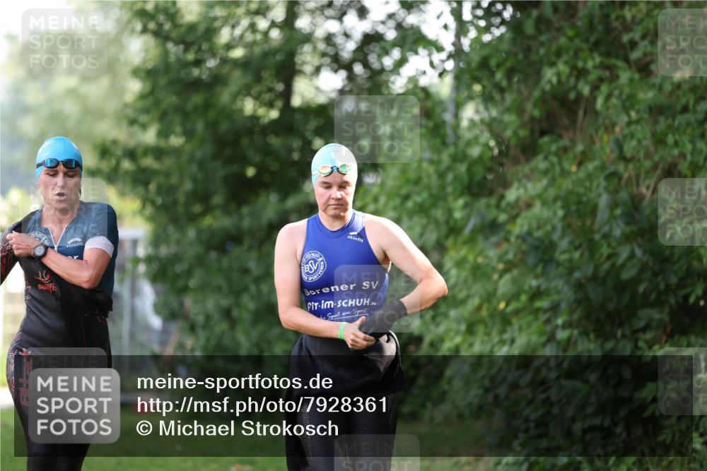 15.06.2025 - 7 Türme Triathlon Michael Strokosch http://msf.ph/oto/7928361 15.06.2025 09:16:06 Schwimmen 83, 84, 107 meine-sportfotos.de