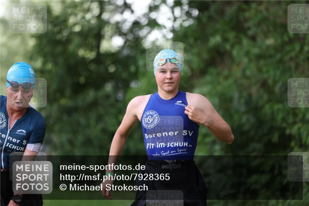 15.06.2025 - 7 Türme Triathlon Michael Strokosch http://msf.ph/oto/7928365 15.06.2025 09:16:07 Schwimmen 83, 84, 101, 104, 107 meine-sportfotos.de