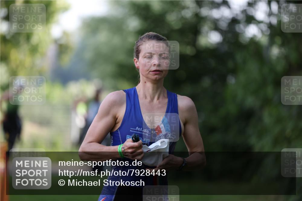 15.06.2025 - 7 Türme Triathlon Michael Strokosch http://msf.ph/oto/7928443 15.06.2025 09:17:36 Schwimmen 11, 12, 13, 14, 103 meine-sportfotos.de