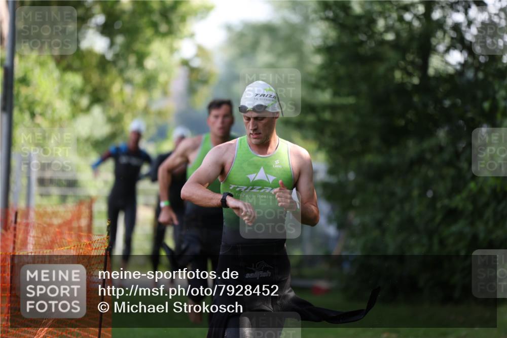 15.06.2025 - 7 Türme Triathlon Michael Strokosch http://msf.ph/oto/7928452 15.06.2025 09:17:41 Schwimmen 11, 12, 13, 14, 103 meine-sportfotos.de