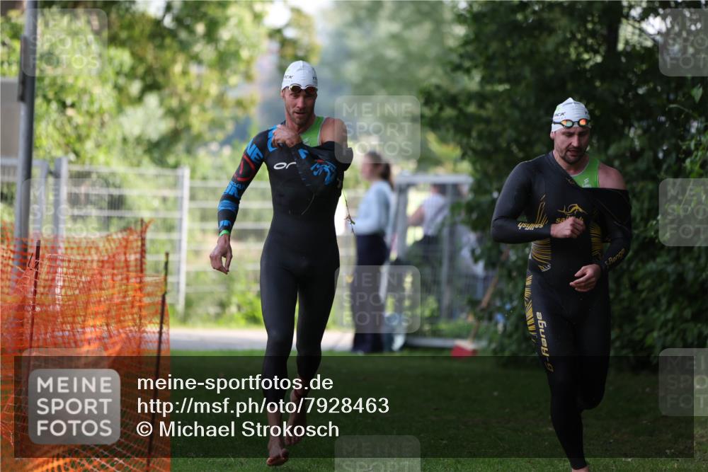 15.06.2025 - 7 Türme Triathlon Michael Strokosch http://msf.ph/oto/7928463 15.06.2025 09:17:45 Schwimmen 11, 12, 13, 14 meine-sportfotos.de