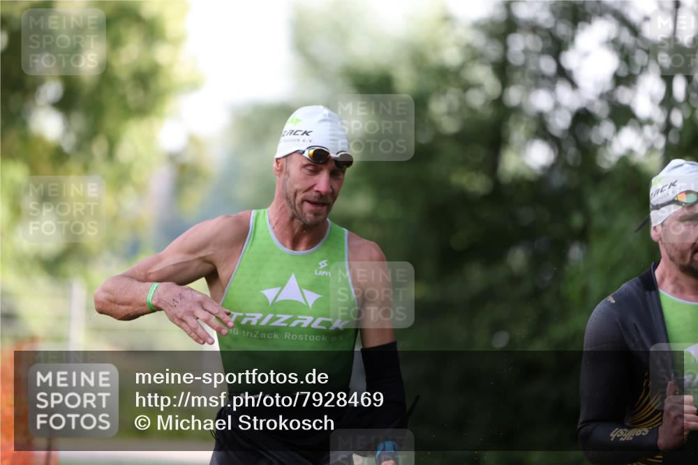 15.06.2025 - 7 Türme Triathlon Michael Strokosch http://msf.ph/oto/7928469 15.06.2025 09:17:48 Schwimmen 11, 12, 13, 14 meine-sportfotos.de