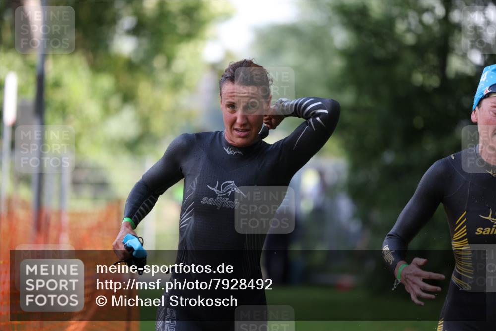15.06.2025 - 7 Türme Triathlon Michael Strokosch http://msf.ph/oto/7928492 15.06.2025 09:18:21 Schwimmen 113, 114, 115 meine-sportfotos.de