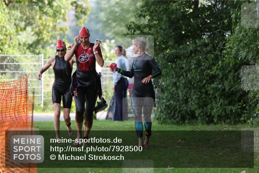 15.06.2025 - 7 Türme Triathlon Michael Strokosch http://msf.ph/oto/7928500 15.06.2025 09:19:20 Schwimmen 27, 30, 89, 90, 91 meine-sportfotos.de