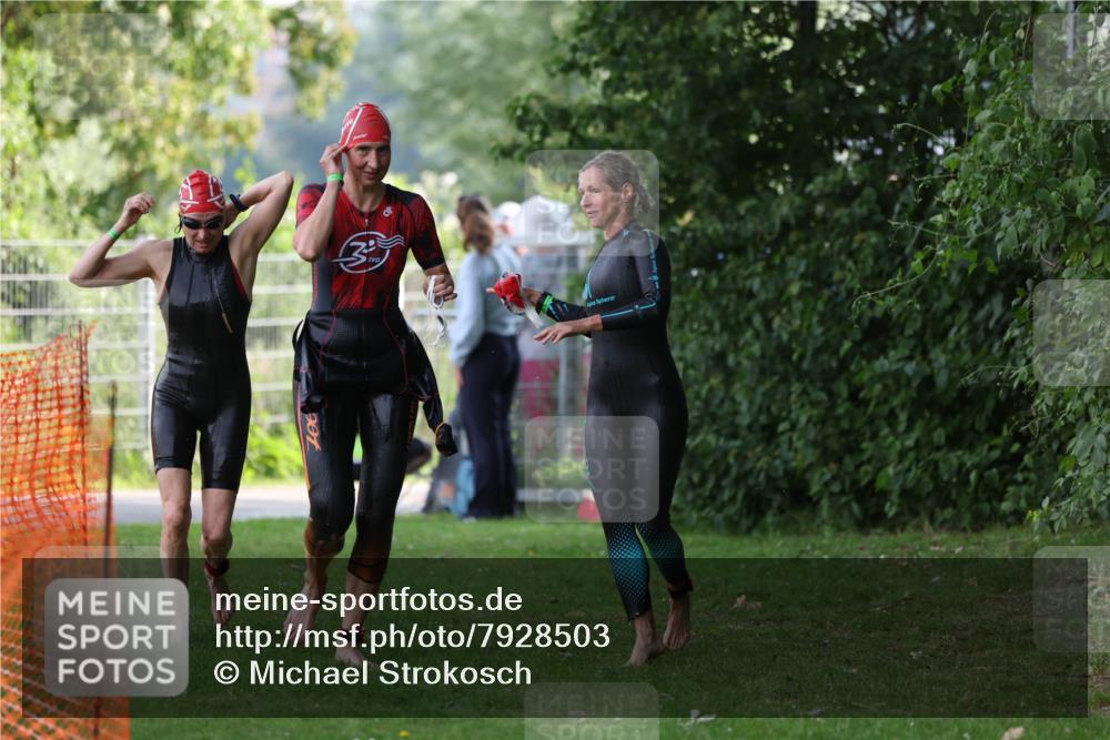 15.06.2025 - 7 Türme Triathlon Michael Strokosch http://msf.ph/oto/7928503 15.06.2025 09:19:21 Schwimmen 27, 30, 89, 90, 91 meine-sportfotos.de