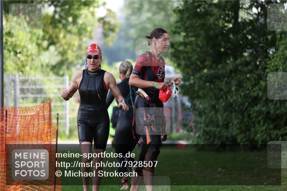 15.06.2025 - 7 Türme Triathlon Michael Strokosch http://msf.ph/oto/7928507 15.06.2025 09:19:22 Schwimmen 27, 30, 89, 90, 91 meine-sportfotos.de