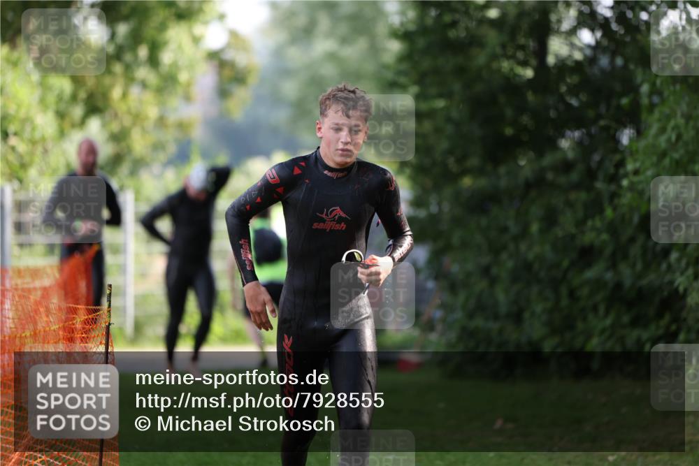 15.06.2025 - 7 Türme Triathlon Michael Strokosch http://msf.ph/oto/7928555 15.06.2025 09:19:52 Schwimmen 26, 28, 31, 32, 33, 34, 35, 74 meine-sportfotos.de