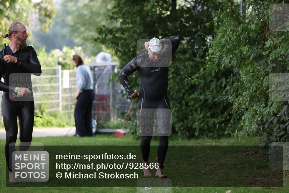 15.06.2025 - 7 Türme Triathlon Michael Strokosch http://msf.ph/oto/7928566 15.06.2025 09:19:55 Schwimmen 26, 28, 31, 32, 33, 34, 35, 74 meine-sportfotos.de