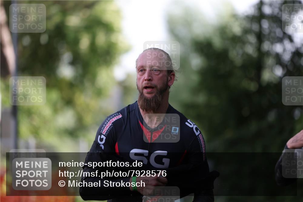 15.06.2025 - 7 Türme Triathlon Michael Strokosch http://msf.ph/oto/7928576 15.06.2025 09:19:58 Schwimmen 26, 28, 31, 32, 33, 34, 35, 74 meine-sportfotos.de