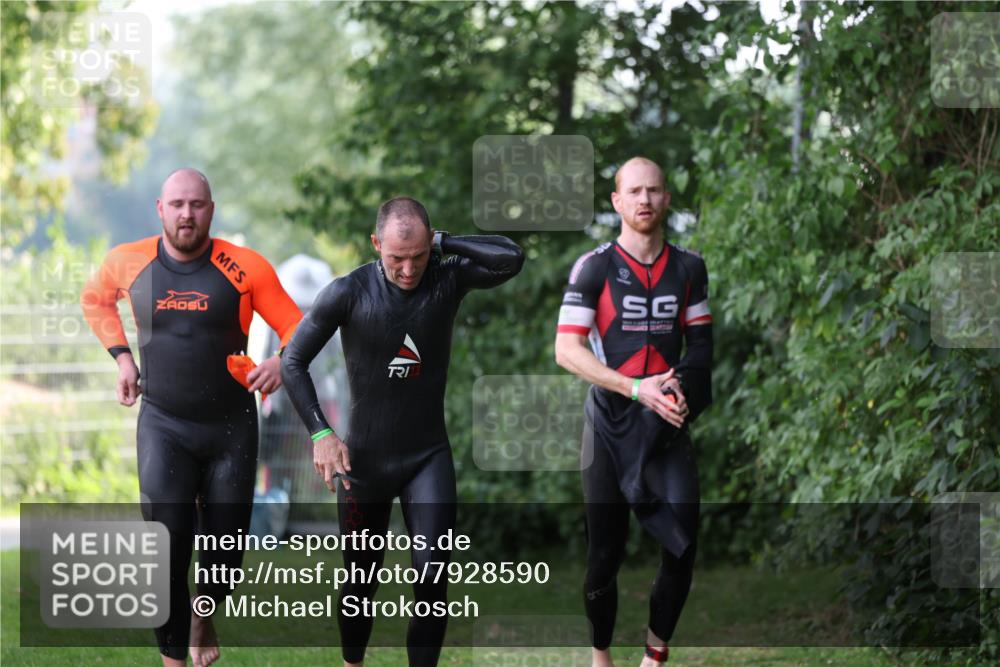 15.06.2025 - 7 Türme Triathlon Michael Strokosch http://msf.ph/oto/7928590 15.06.2025 09:20:08 Schwimmen 28, 32, 34, 35, 74, 80 meine-sportfotos.de