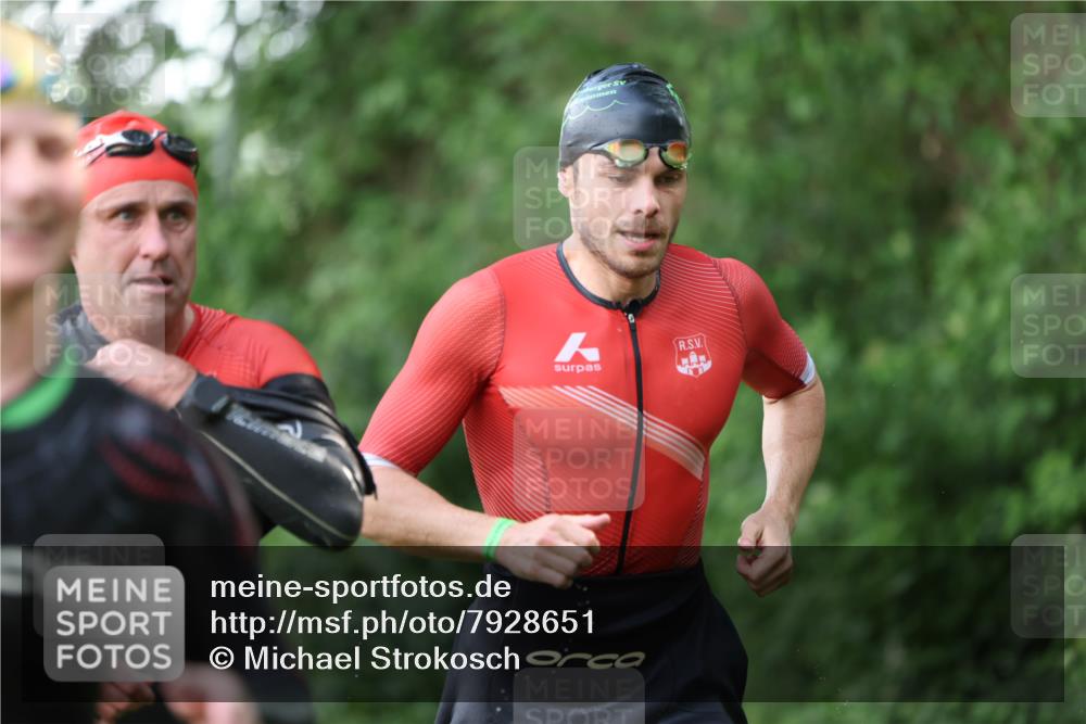 15.06.2025 - 7 Türme Triathlon Michael Strokosch http://msf.ph/oto/7928651 15.06.2025 09:20:41 Schwimmen 71, 72, 73, 75, 76, 78, 85, 87, 88, 96 meine-sportfotos.de