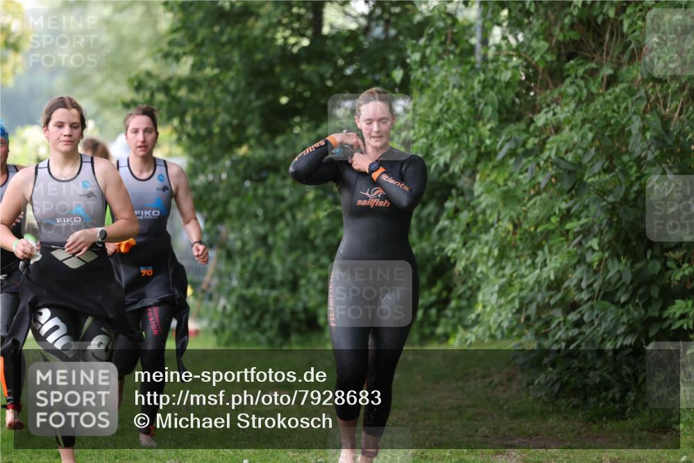 15.06.2025 - 7 Türme Triathlon Michael Strokosch http://msf.ph/oto/7928683 15.06.2025 09:21:08 Schwimmen 109, 110, 111, 112, 121, 122, 123, 124 meine-sportfotos.de