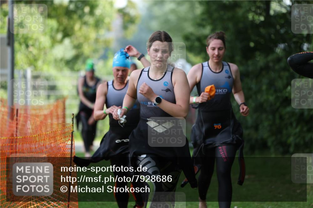 15.06.2025 - 7 Türme Triathlon Michael Strokosch http://msf.ph/oto/7928686 15.06.2025 09:21:09 Schwimmen 109, 110, 111, 112, 121, 122, 123, 124 meine-sportfotos.de