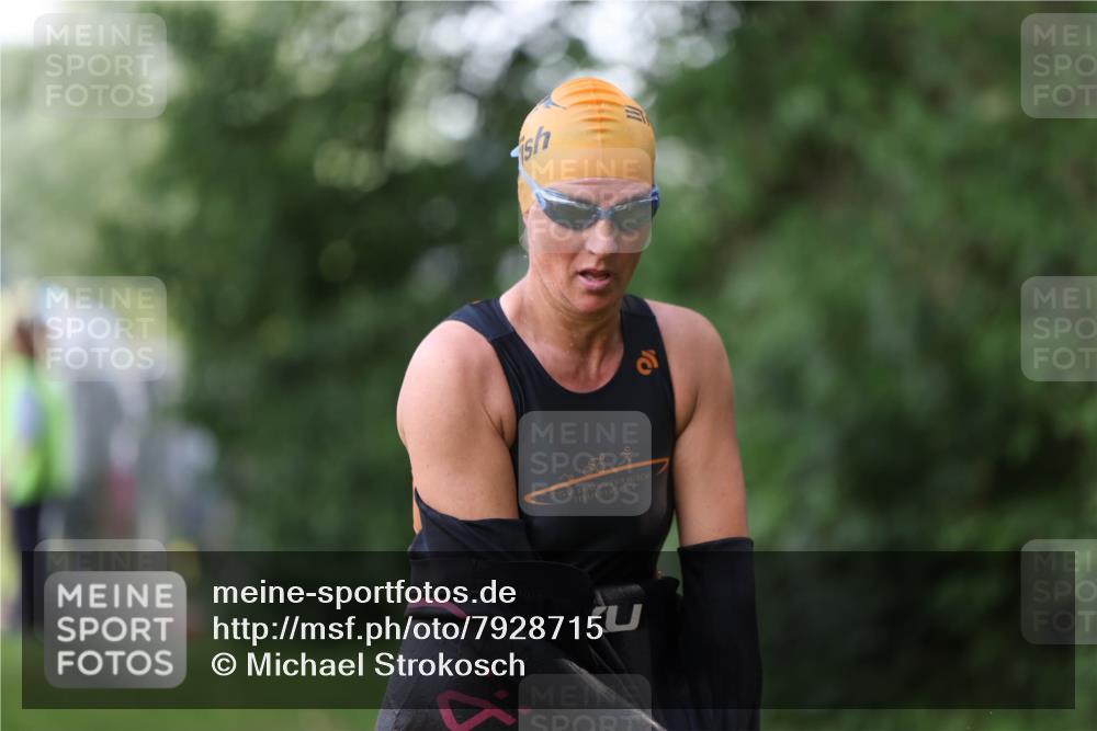 15.06.2025 - 7 Türme Triathlon Michael Strokosch http://msf.ph/oto/7928715 15.06.2025 09:21:36 Schwimmen 61, 65, 93, 94, 95 meine-sportfotos.de