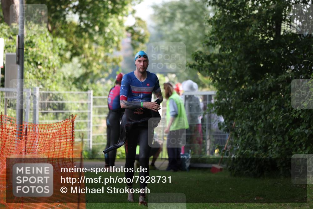 15.06.2025 - 7 Türme Triathlon Michael Strokosch http://msf.ph/oto/7928731 15.06.2025 09:21:46 Schwimmen 6, 7, 36, 61, 63, 65, 93, 94, 95, 117, 118, 119 meine-sportfotos.de