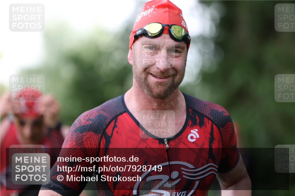 15.06.2025 - 7 Türme Triathlon Michael Strokosch http://msf.ph/oto/7928749 15.06.2025 09:21:57 Schwimmen 6, 7, 9, 36, 61, 62, 63, 65, 117, 118, 119 meine-sportfotos.de