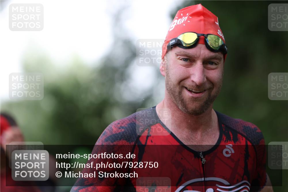 15.06.2025 - 7 Türme Triathlon Michael Strokosch http://msf.ph/oto/7928750 15.06.2025 09:21:57 Schwimmen 6, 7, 9, 36, 61, 62, 63, 65, 117, 118, 119 meine-sportfotos.de