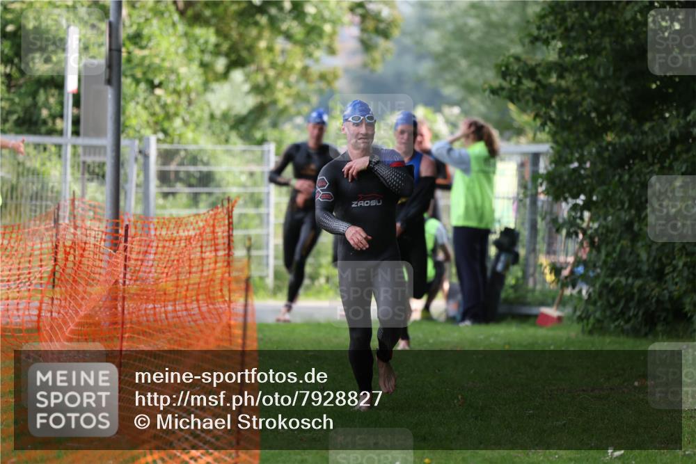 15.06.2025 - 7 Türme Triathlon Michael Strokosch http://msf.ph/oto/7928827 15.06.2025 09:23:38 Schwimmen 18, 46, 47, 48, 49 meine-sportfotos.de
