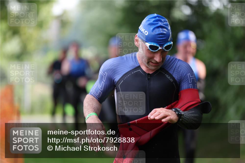 15.06.2025 - 7 Türme Triathlon Michael Strokosch http://msf.ph/oto/7928838 15.06.2025 09:23:42 Schwimmen 18, 46, 47, 48, 49 meine-sportfotos.de