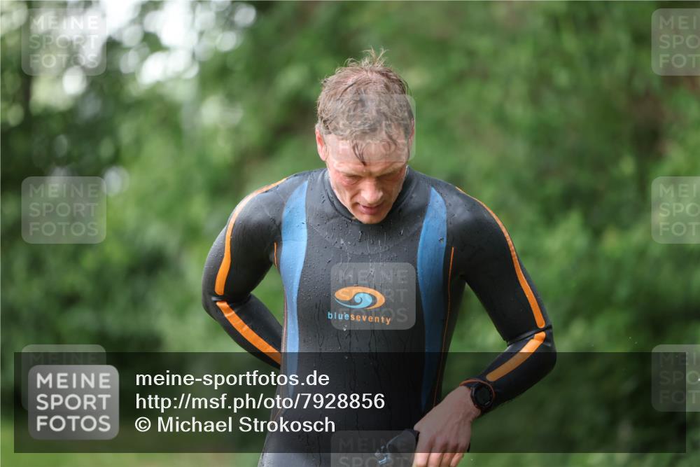 15.06.2025 - 7 Türme Triathlon Michael Strokosch http://msf.ph/oto/7928856 15.06.2025 09:23:50 Schwimmen 18, 46, 47, 48, 49 meine-sportfotos.de