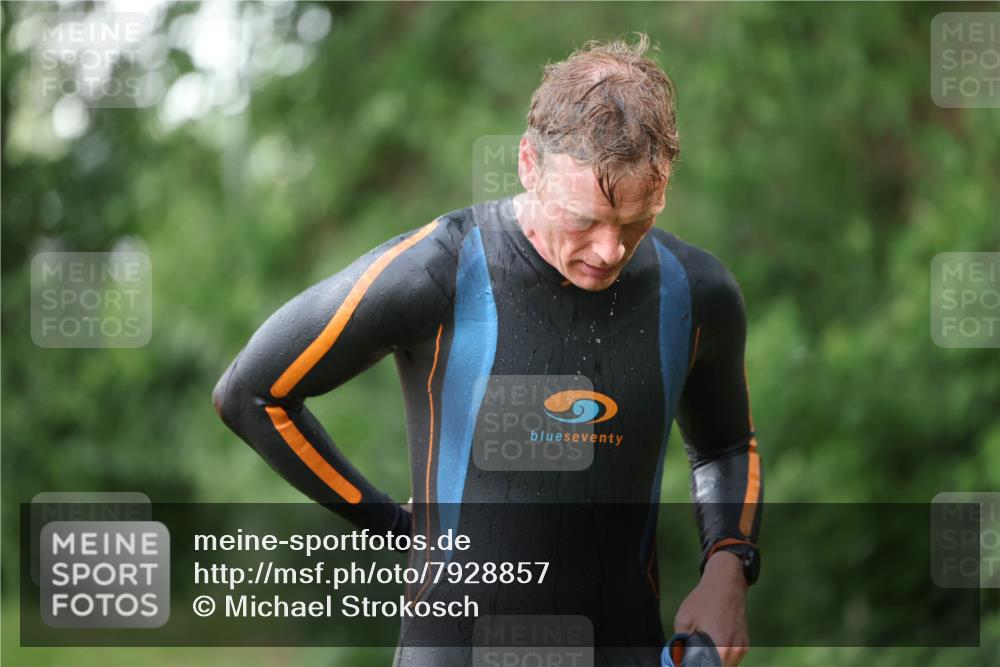 15.06.2025 - 7 Türme Triathlon Michael Strokosch http://msf.ph/oto/7928857 15.06.2025 09:23:50 Schwimmen 18, 46, 47, 48, 49 meine-sportfotos.de