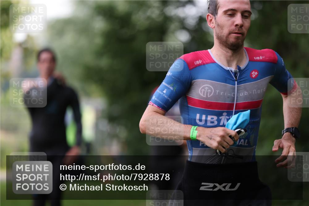 15.06.2025 - 7 Türme Triathlon Michael Strokosch http://msf.ph/oto/7928878 15.06.2025 09:24:16 Schwimmen 1, 17, 20, 39, 40 meine-sportfotos.de
