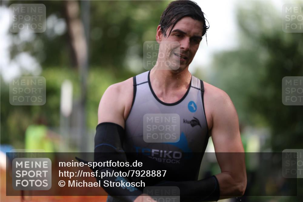 15.06.2025 - 7 Türme Triathlon Michael Strokosch http://msf.ph/oto/7928887 15.06.2025 09:24:18 Schwimmen 1, 17, 20, 39, 40 meine-sportfotos.de