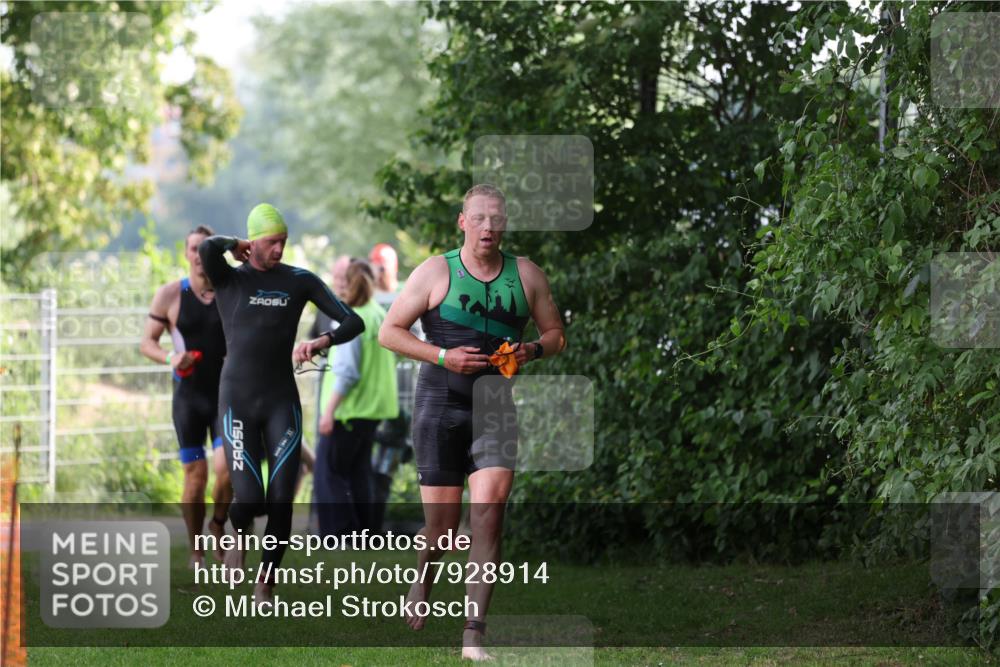 15.06.2025 - 7 Türme Triathlon Michael Strokosch http://msf.ph/oto/7928914 15.06.2025 09:25:23 Schwimmen 16, 56, 57, 58, 59, 60 meine-sportfotos.de