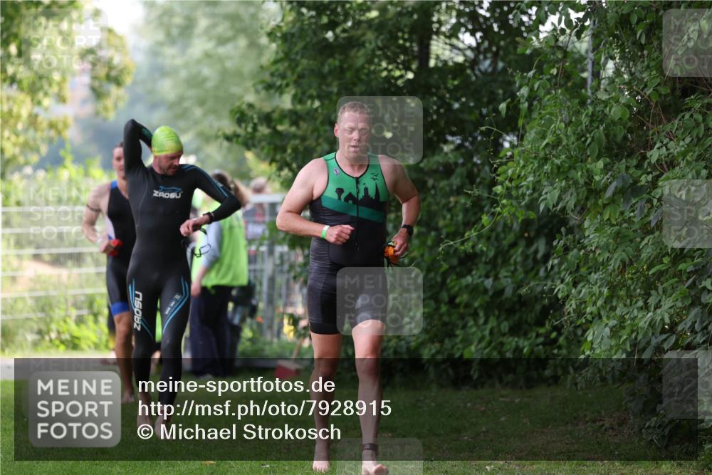 15.06.2025 - 7 Türme Triathlon Michael Strokosch http://msf.ph/oto/7928915 15.06.2025 09:25:23 Schwimmen 16, 56, 57, 58, 59, 60 meine-sportfotos.de