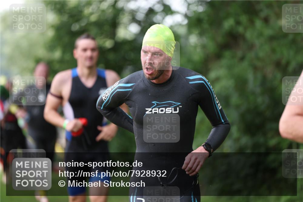 15.06.2025 - 7 Türme Triathlon Michael Strokosch http://msf.ph/oto/7928932 15.06.2025 09:25:28 Schwimmen 16, 56, 57, 58, 59, 60 meine-sportfotos.de