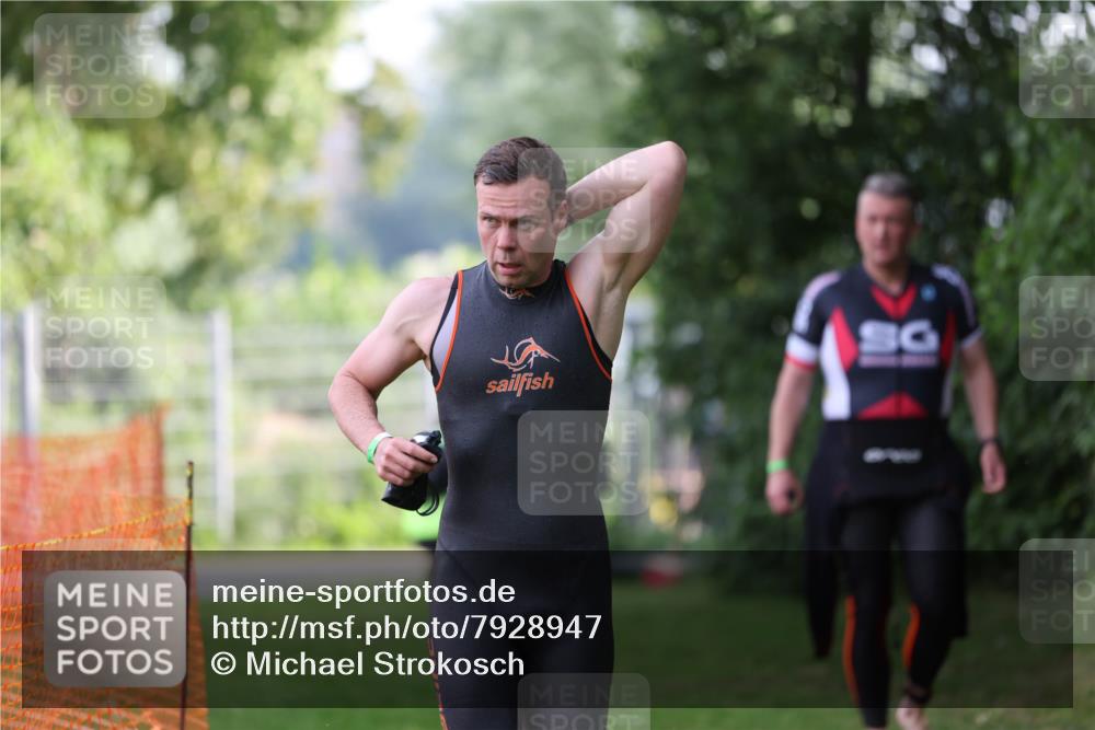 15.06.2025 - 7 Türme Triathlon Michael Strokosch http://msf.ph/oto/7928947 15.06.2025 09:25:35 Schwimmen 16, 19, 56, 57, 58, 59, 60, 77 meine-sportfotos.de