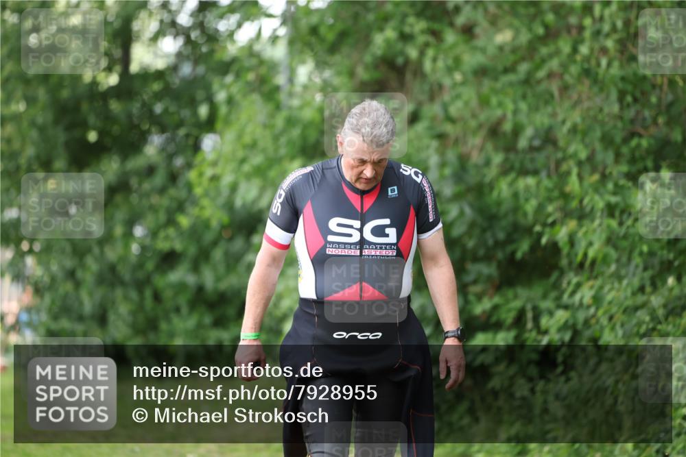 15.06.2025 - 7 Türme Triathlon Michael Strokosch http://msf.ph/oto/7928955 15.06.2025 09:25:38 Schwimmen 2, 16, 19, 56, 57, 58, 59, 60, 77 meine-sportfotos.de