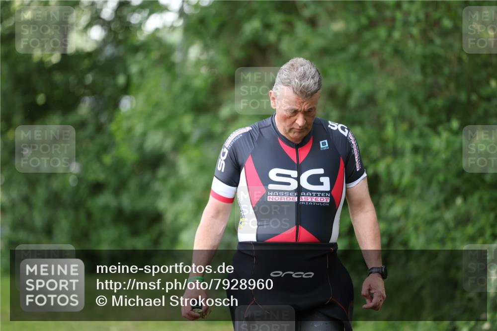 15.06.2025 - 7 Türme Triathlon Michael Strokosch http://msf.ph/oto/7928960 15.06.2025 09:25:39 Schwimmen 2, 16, 19, 56, 57, 58, 59, 60, 77 meine-sportfotos.de